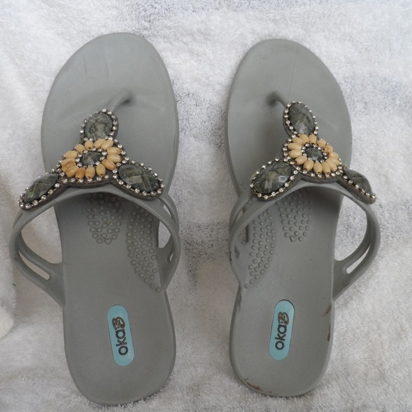 Gray bejeweled jelly flip flops size M from okaB - Picture 1 of 5